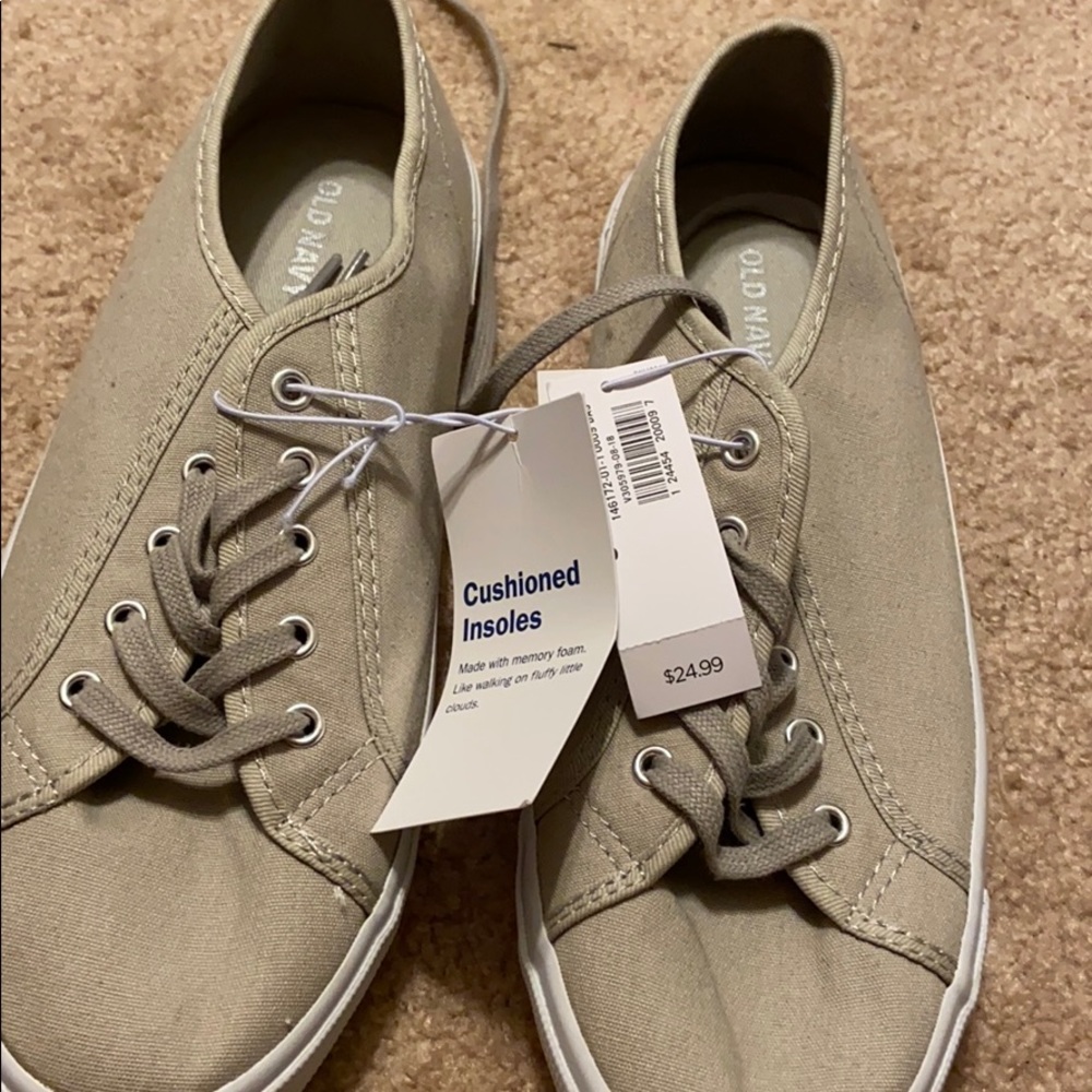 Old navy shoes
